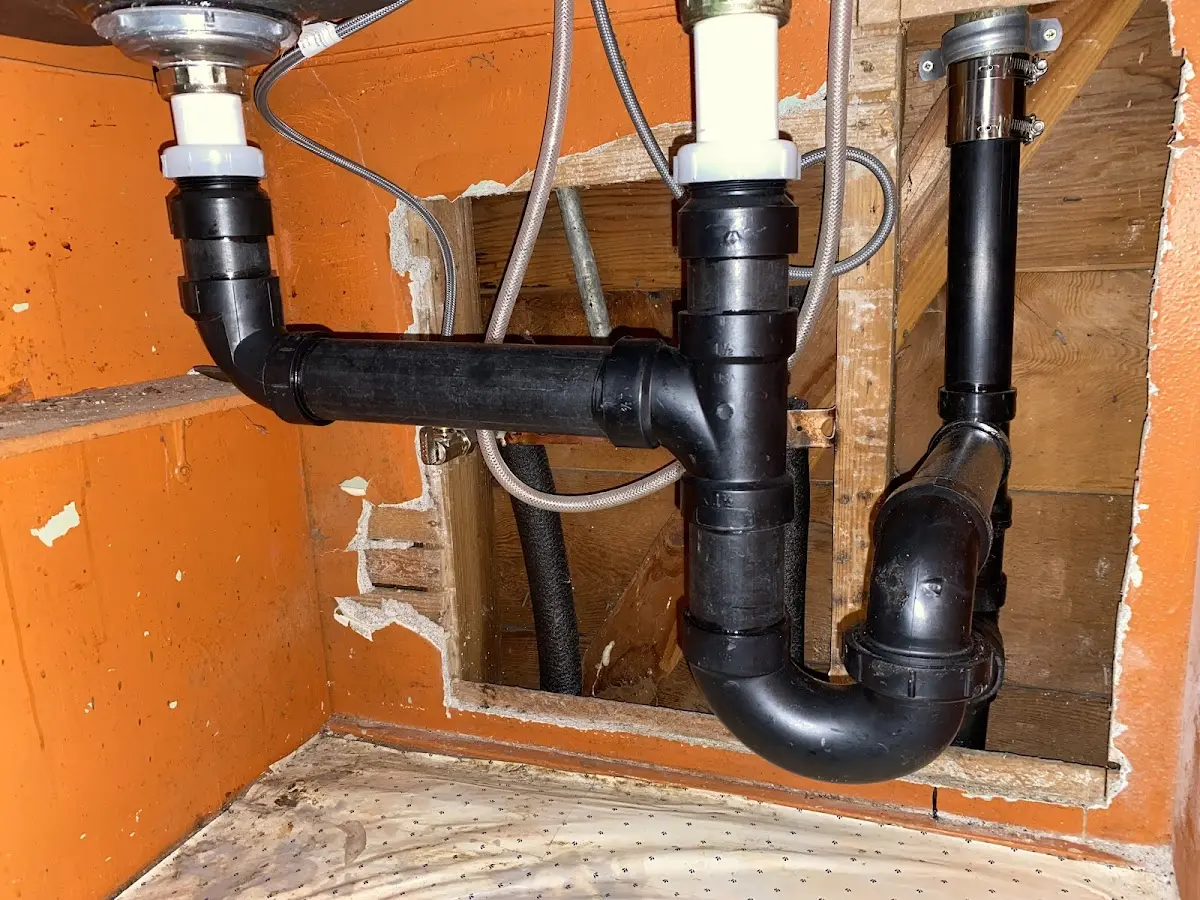 Professional Pipe Bursting equipment and tools on the job in Elm Creek